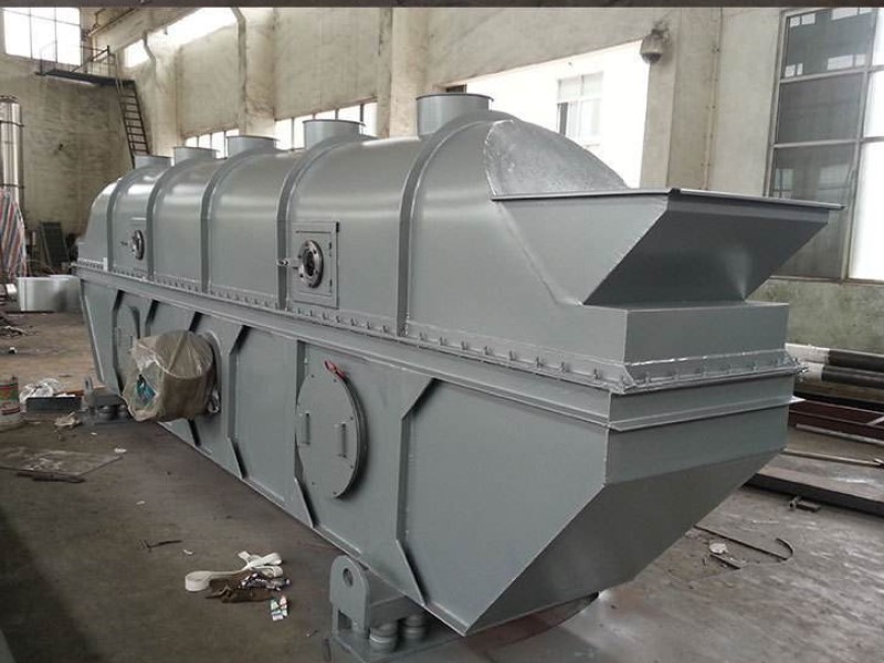 Moisture content of silica sand can reach below 0.5% by using fluidized bed dryer